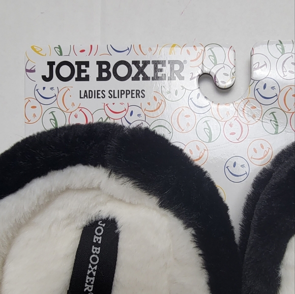 NWT! Slippers - Picture 7 of 8